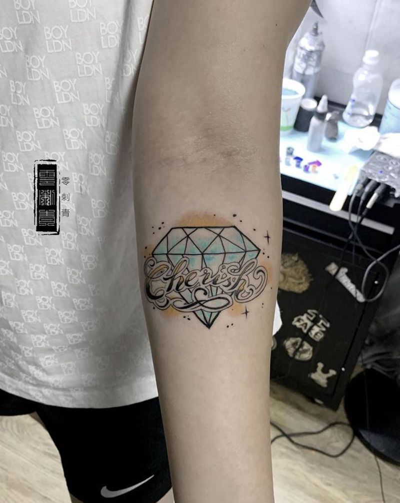 钻石花体字纹身图片_手臂纹身图案