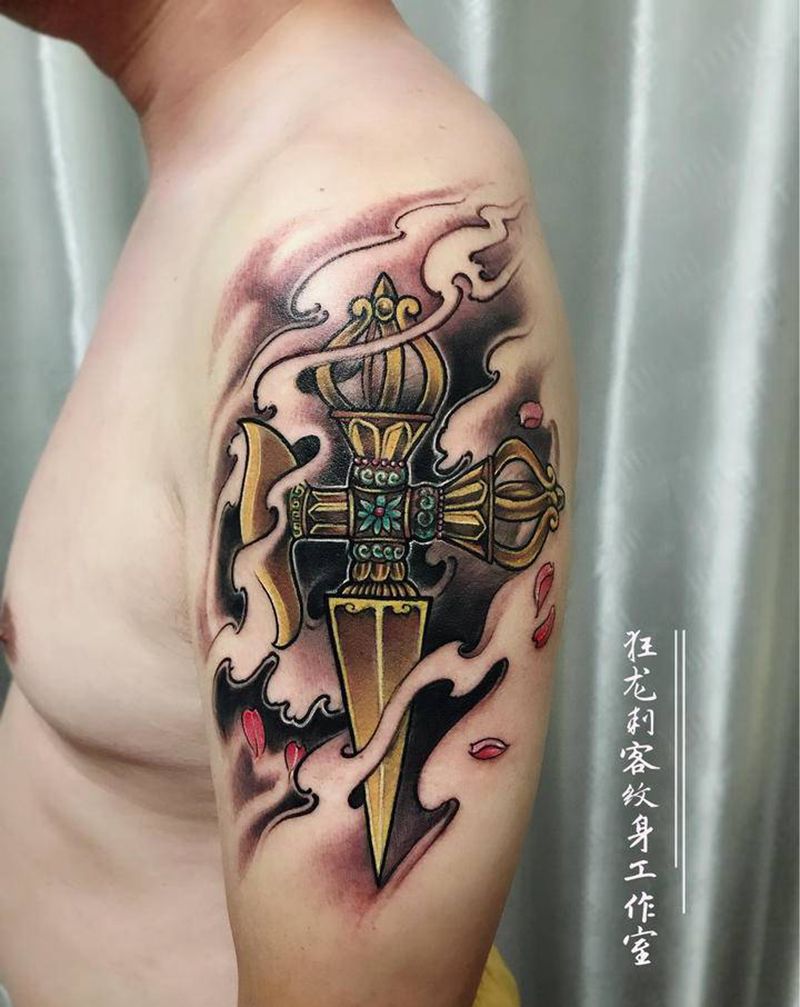 降魔金刚杵纹身图片_手臂肩部新传统老传统降魔杵藏教法器金刚杵纹身图案