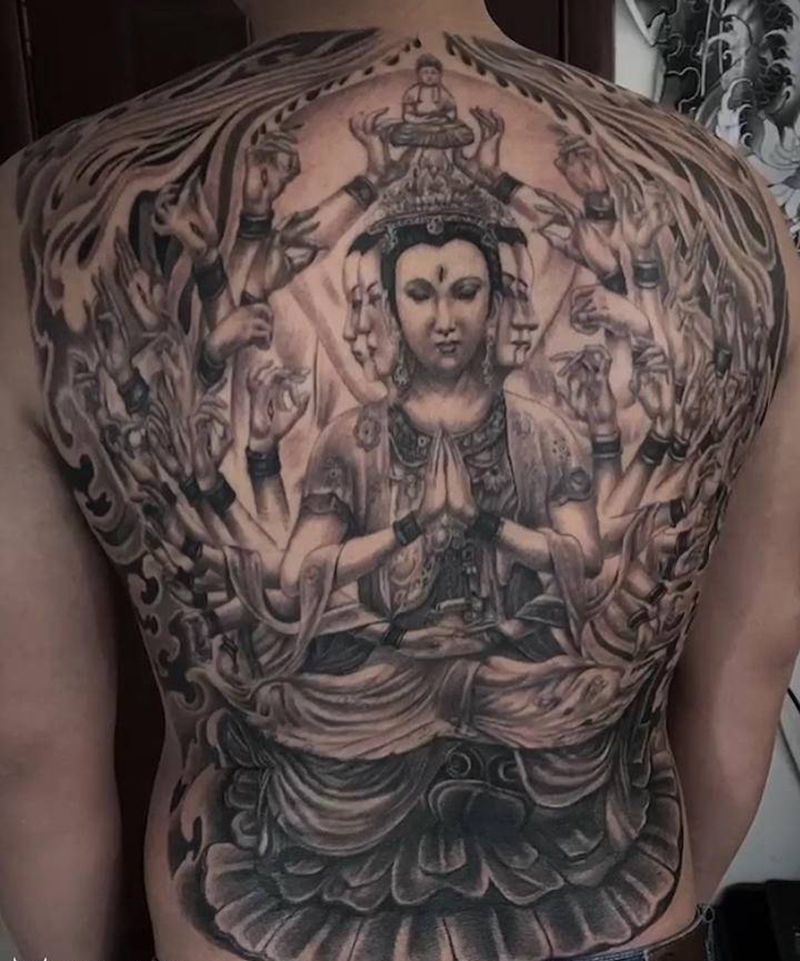 千手观音纹身图片_背部纹身图案