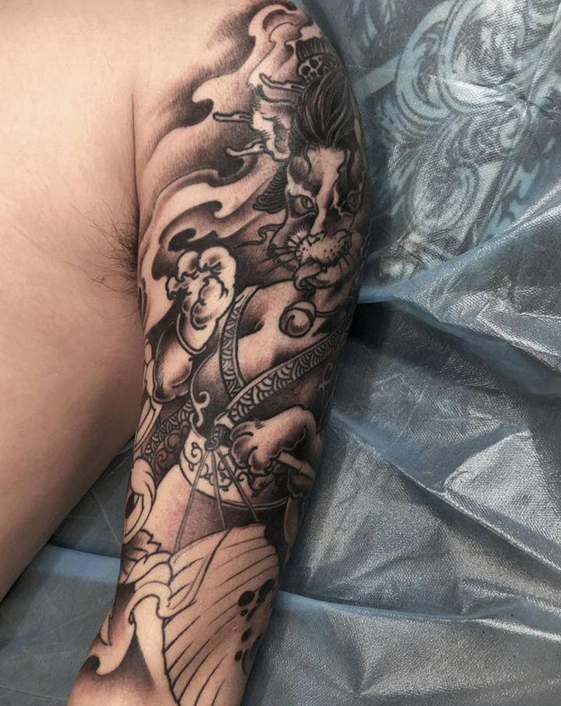 艺妓猫纹身图片_手臂新传统纹身图案