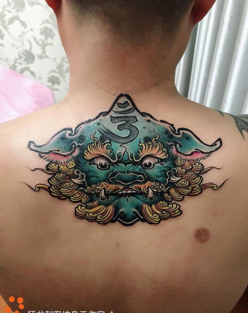 唐狮子纹身图片_颈部肩部老传统新传统唐狮子唐狮遮盖纹身图案