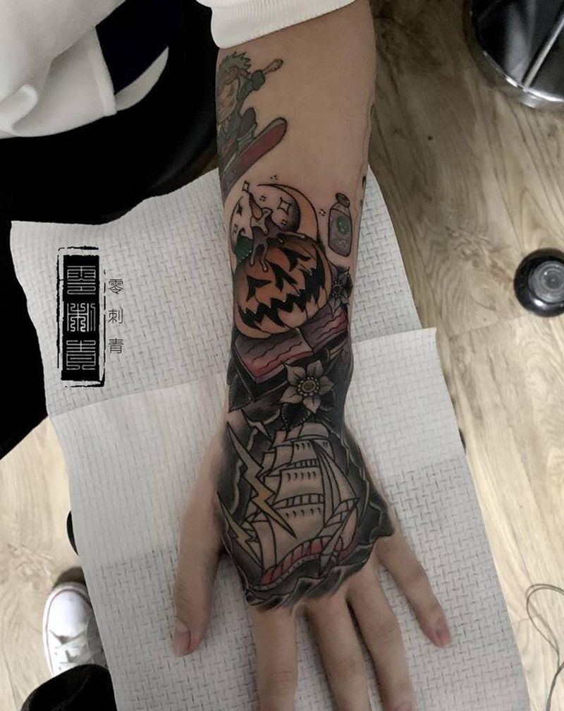 帆船南瓜头纹身图片_手部纹身图案