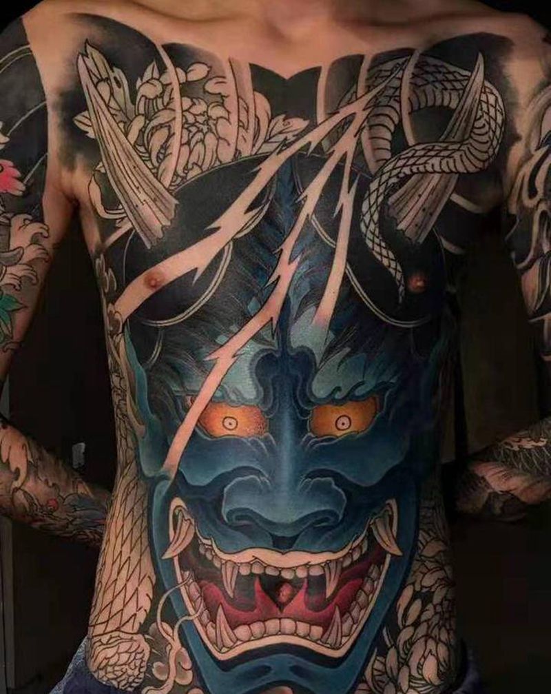 般若纹身图片_腹部新传统纹身图案