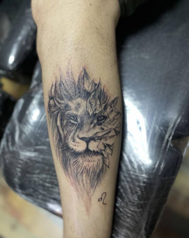 狮子座纹身图片_腿部纹身图案