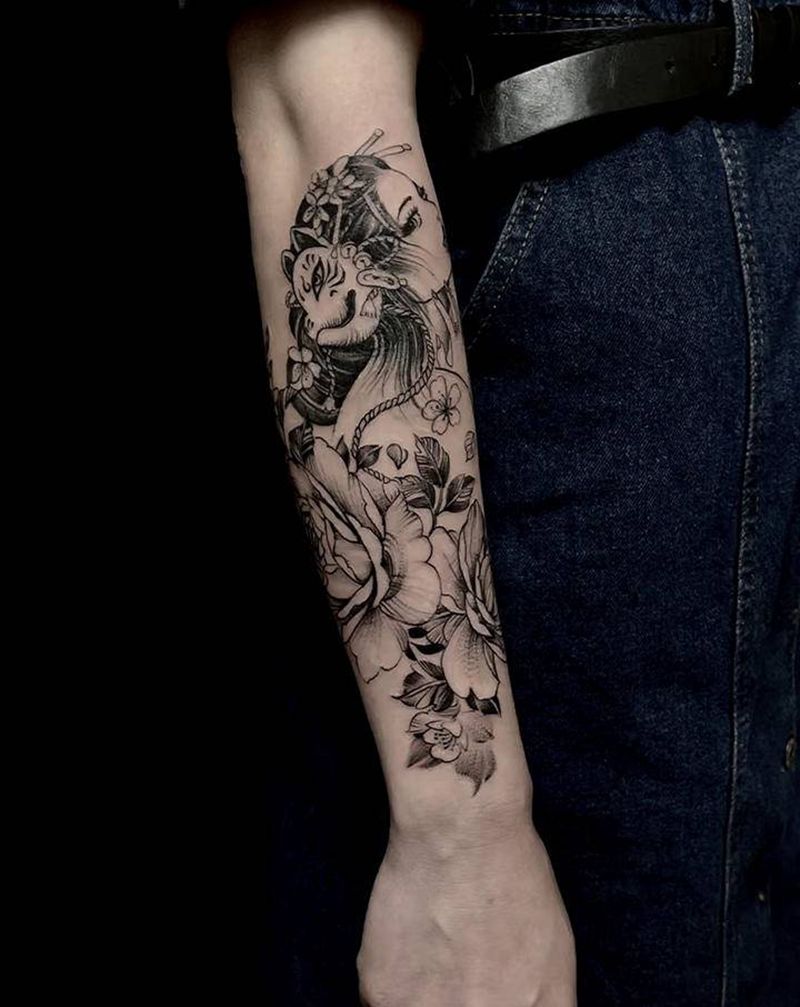 艺妓纹身图片_手臂臀部点刺新传统艺妓小清新艺妓艺妓纹身图案