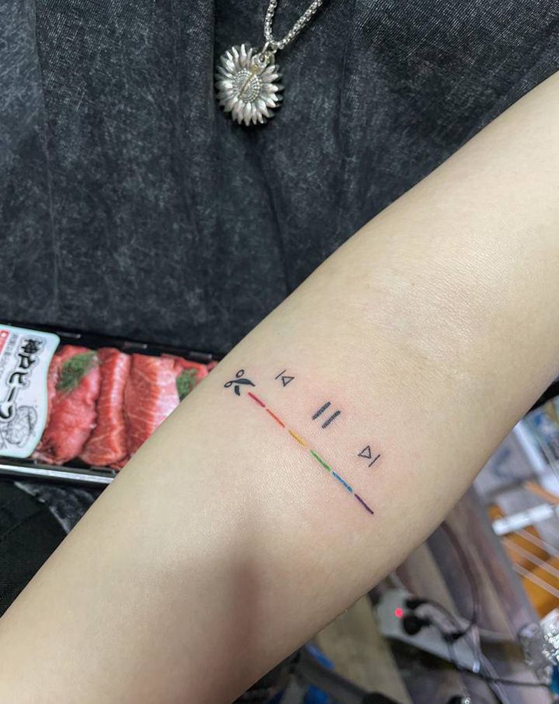 如何剪辑这段生活纹身图片_手臂纹身图案