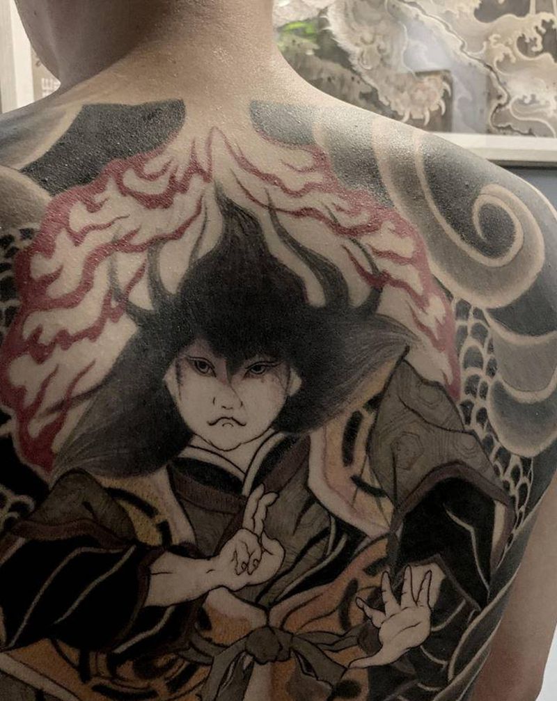 满背纹身图片_背部老传统纹身图案