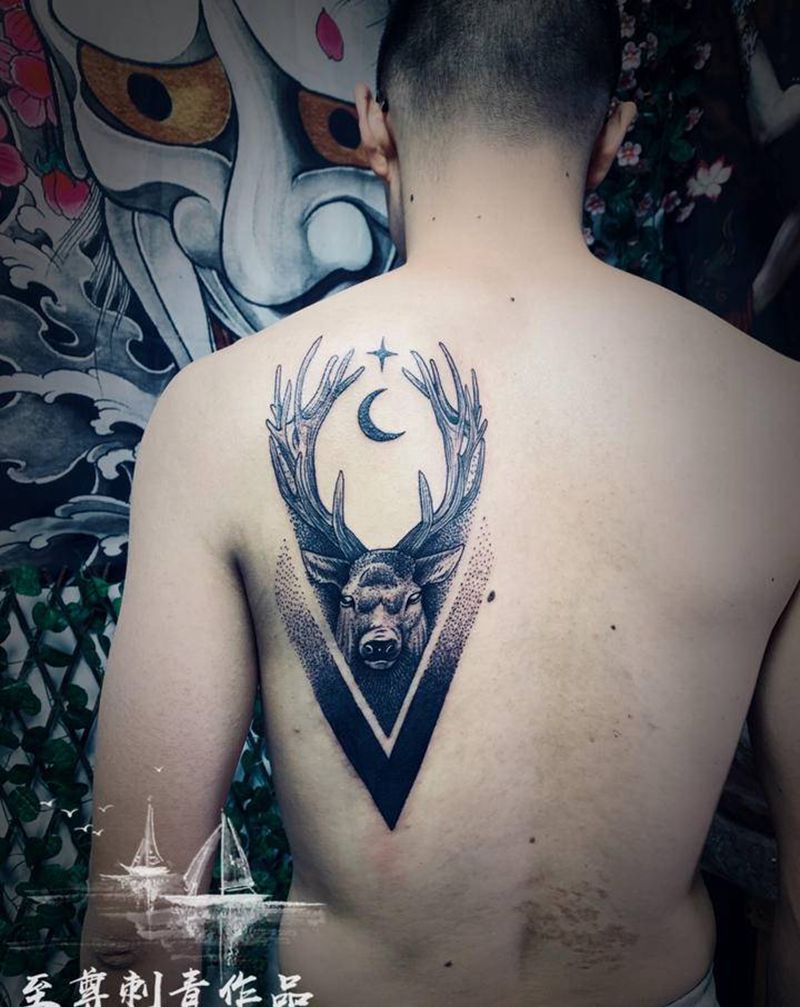 鹿纹身图片_腿部背部New School纹身图案