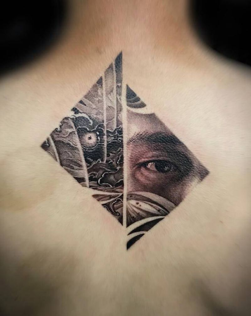 目纹身图片_背部新传统欧美写实眼睛龙眼写实传统纹身图案