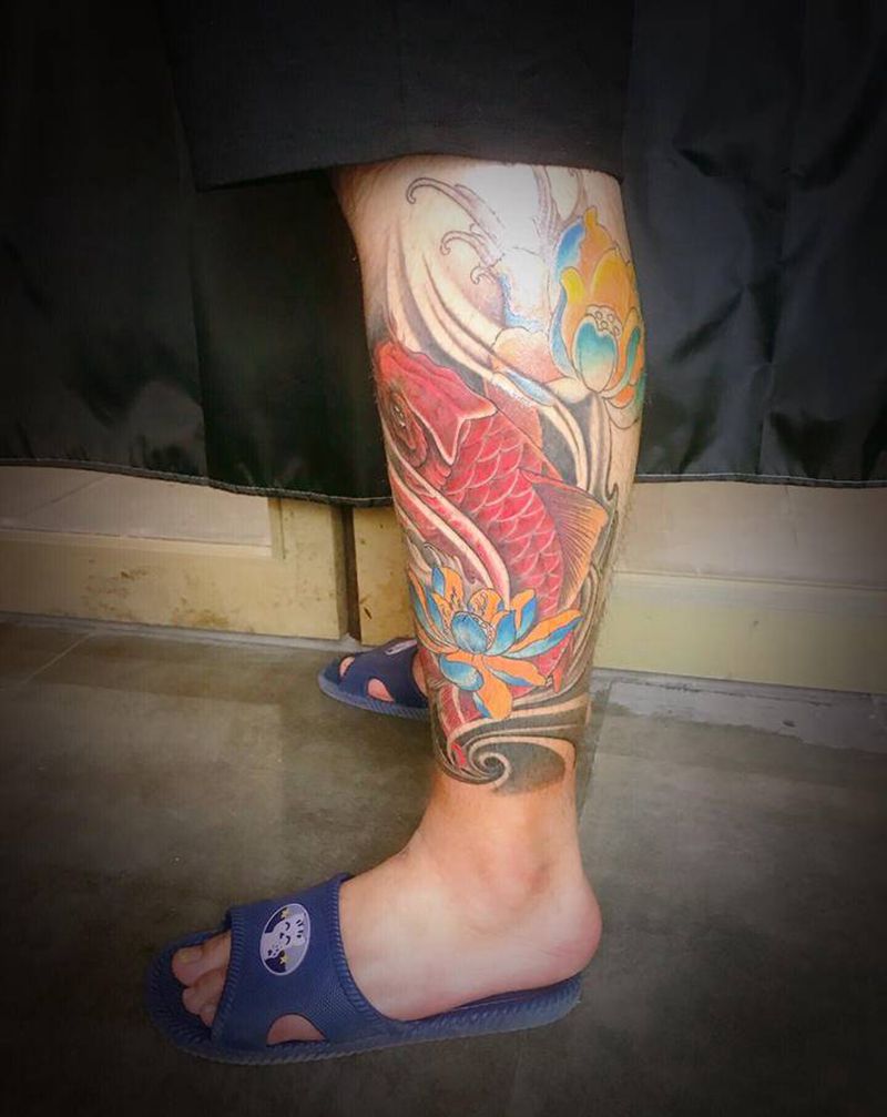 鲤鱼纹身图片_新传统纹身图案