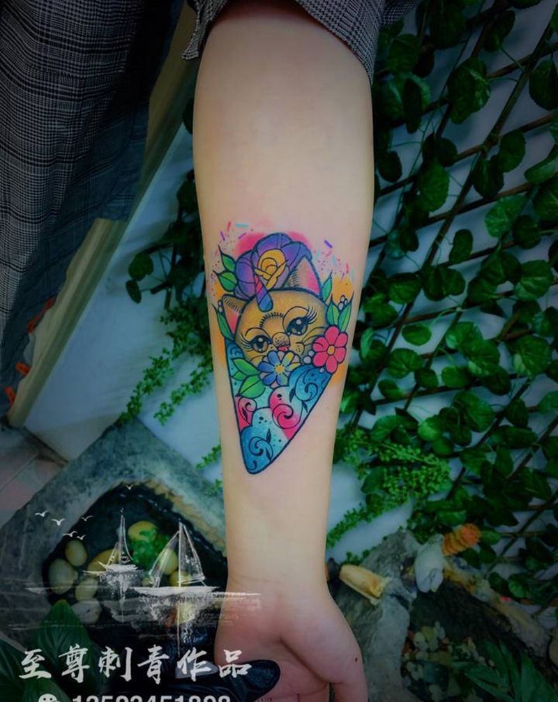 梦幻喵纹身图片_手臂New School水彩纹身图案