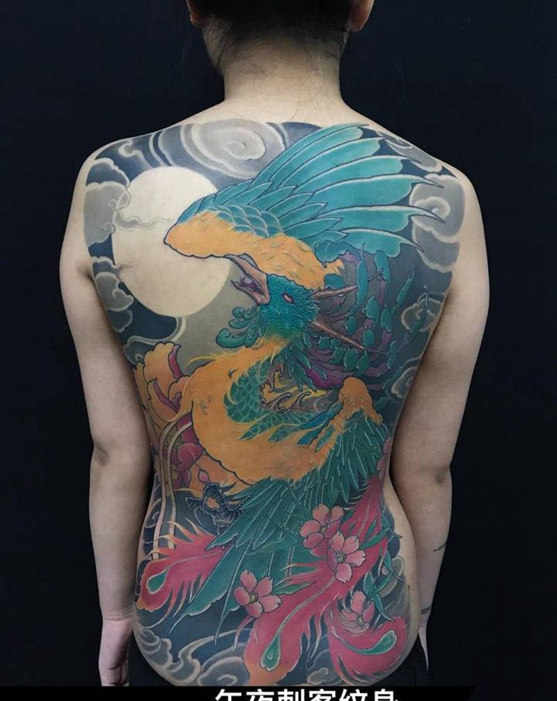 凤凰纹身图片_肩部腰部新传统纹身图案