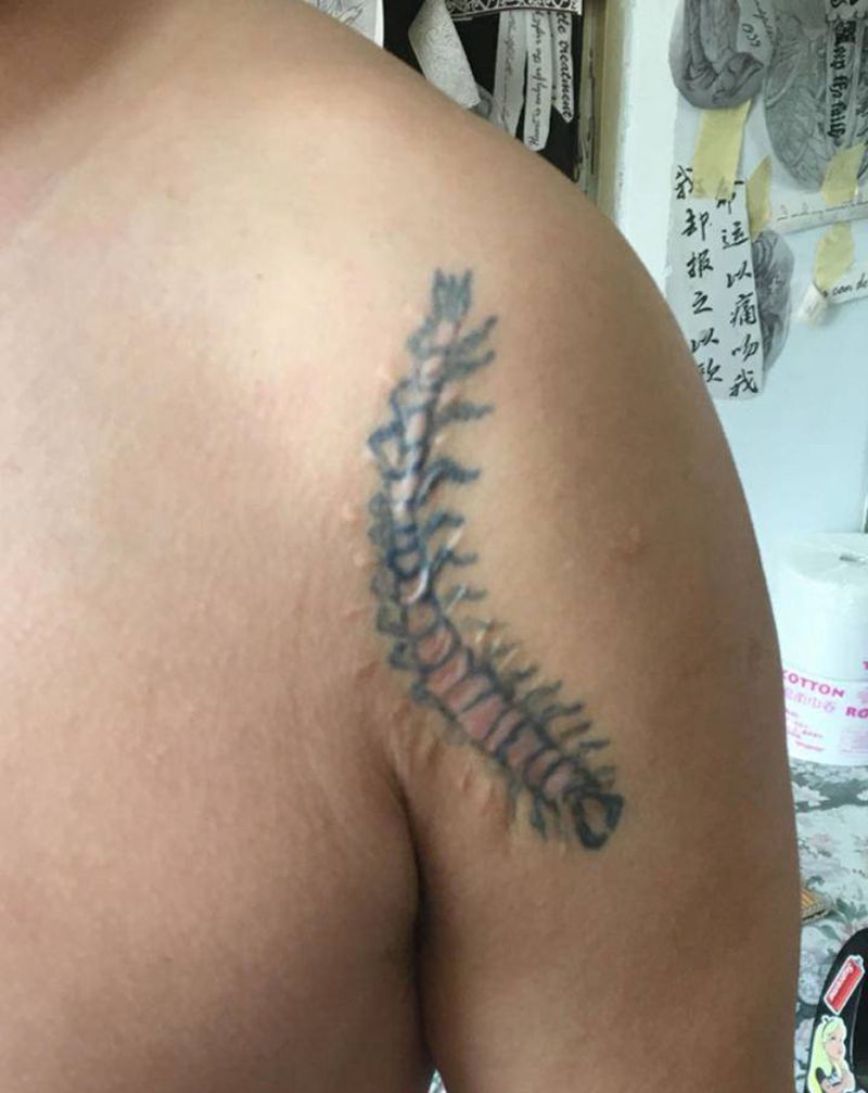 鲤鱼，伤疤遮盖纹身图片_手臂肩部新传统老传统纹身图案