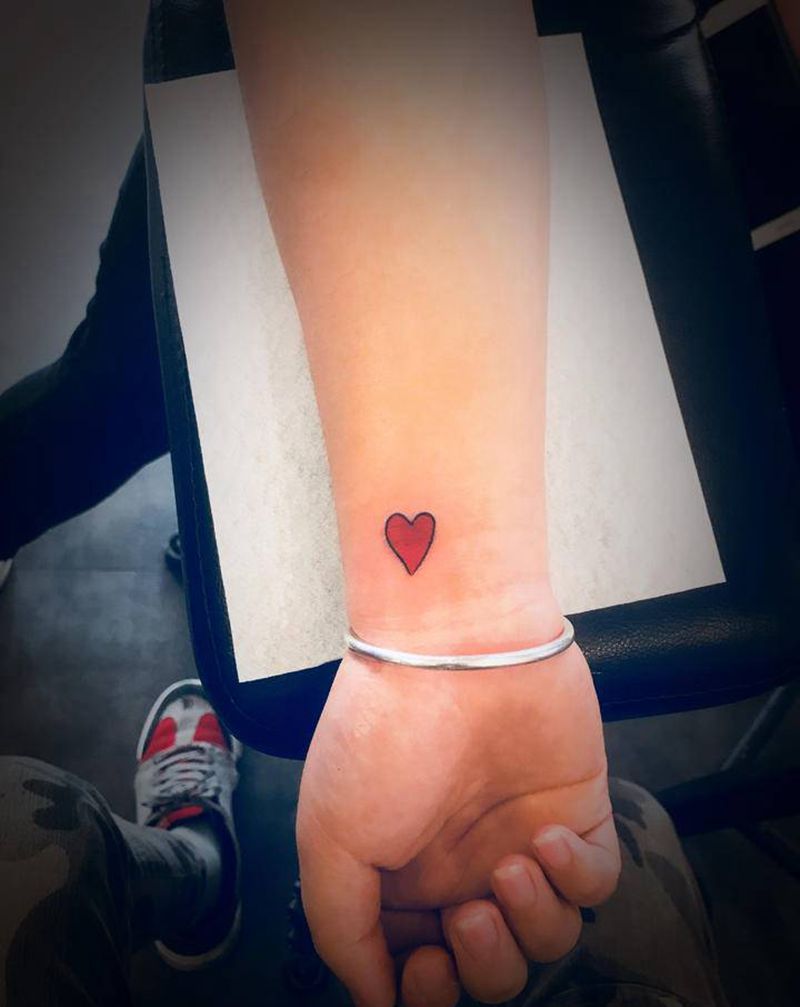 小爱心纹身图片_手臂纹身图案
