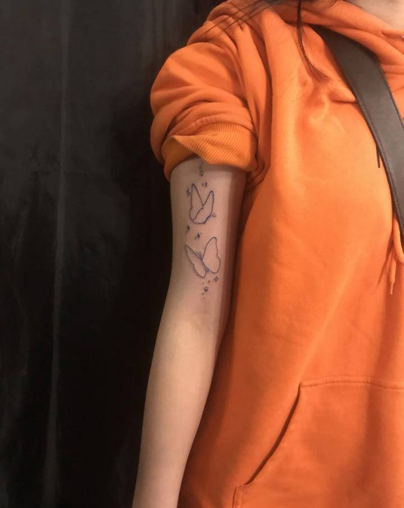 小蝴蝶纹身图片_手臂纹身图案