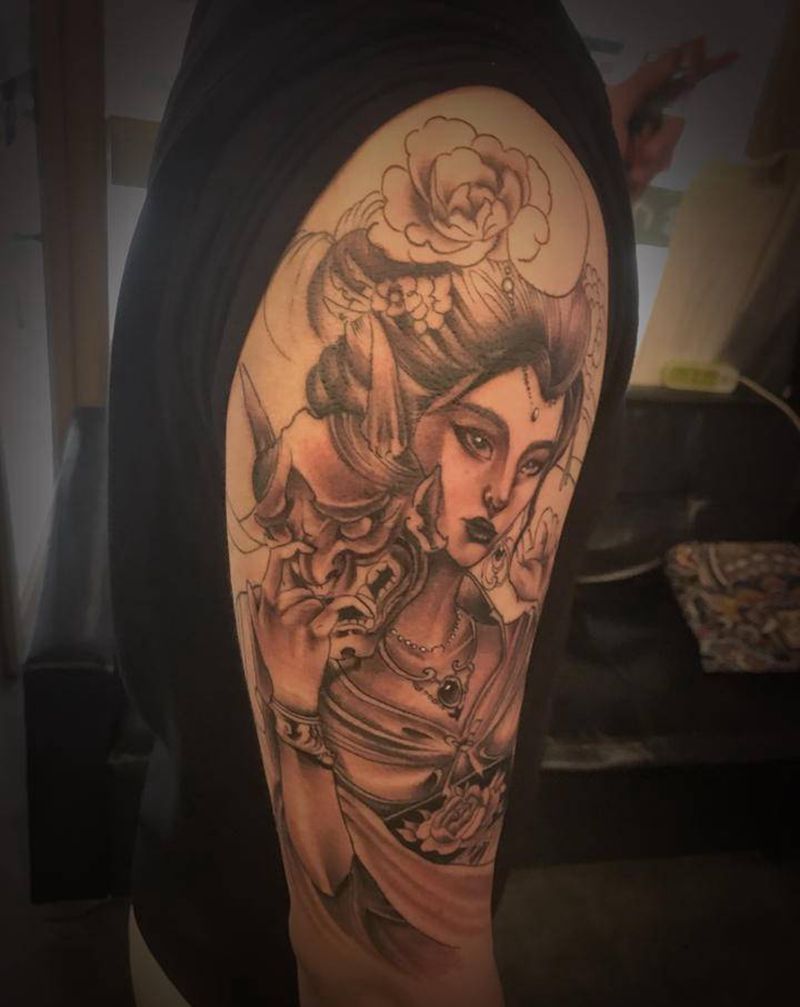 艺伎纹身图片_手臂新传统纹身图案