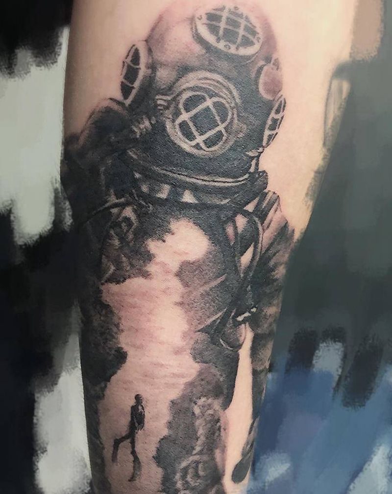 潜水员纹身图片_手臂纹身图案