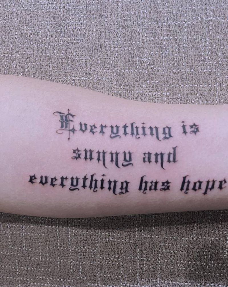 小臂花体字纹身图片_手臂花体字纹身图案