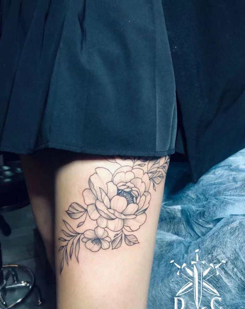 素花纹身图片_腿部点刺纹身图案