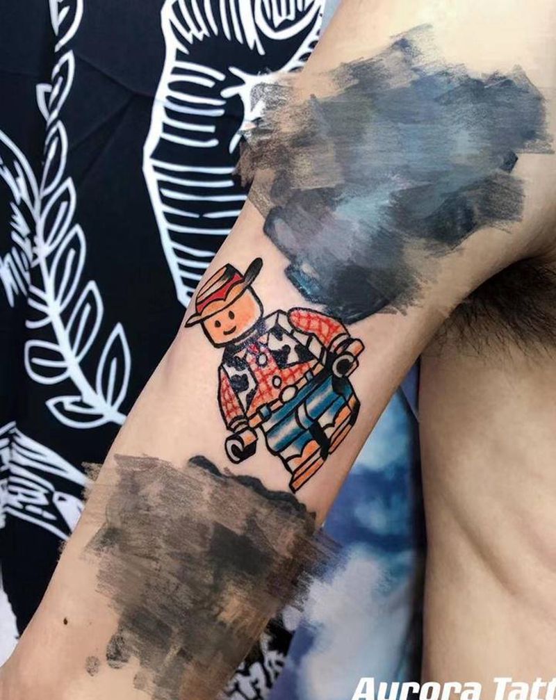 乐高纹身图片_手臂Old School纹身图案