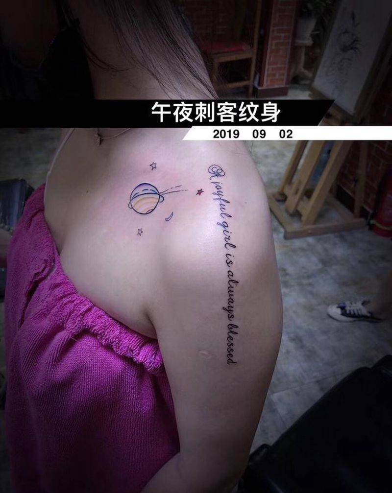 字母纹身图片_小清新纹身图案