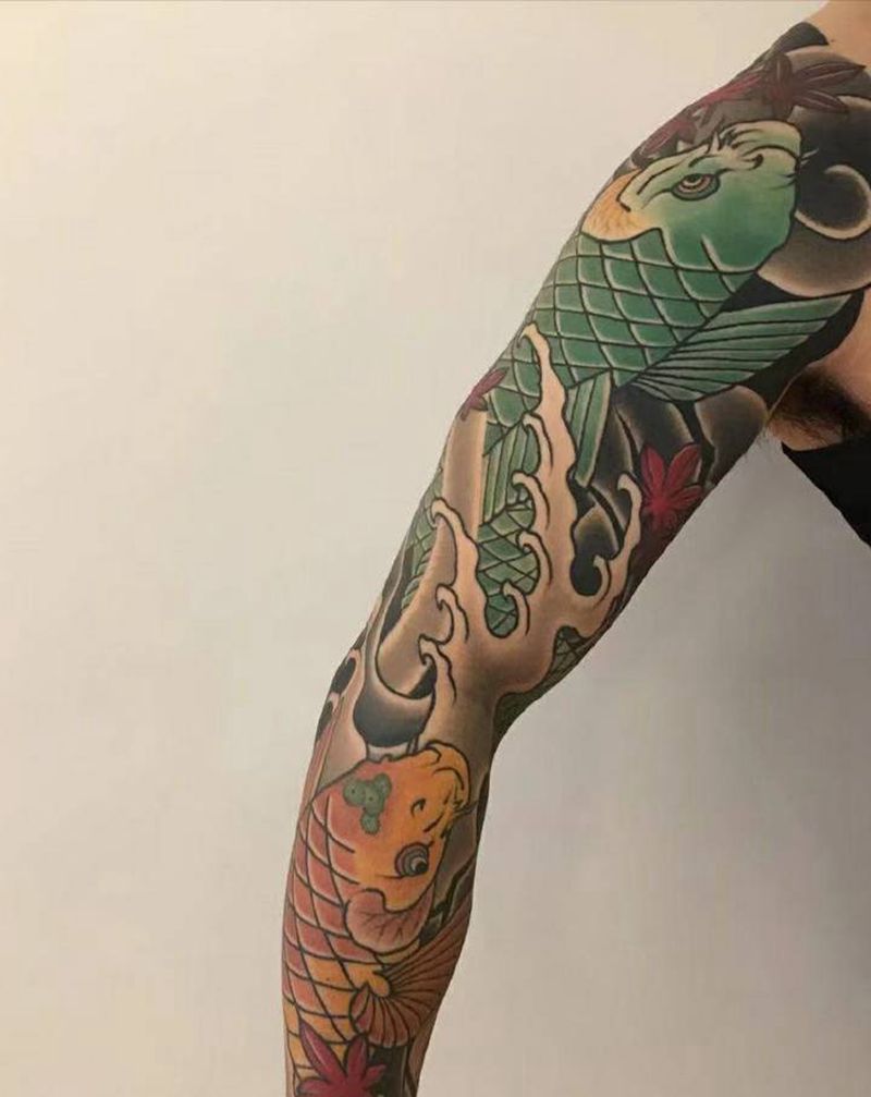 鲤鱼纹身图片_手臂纹身图案