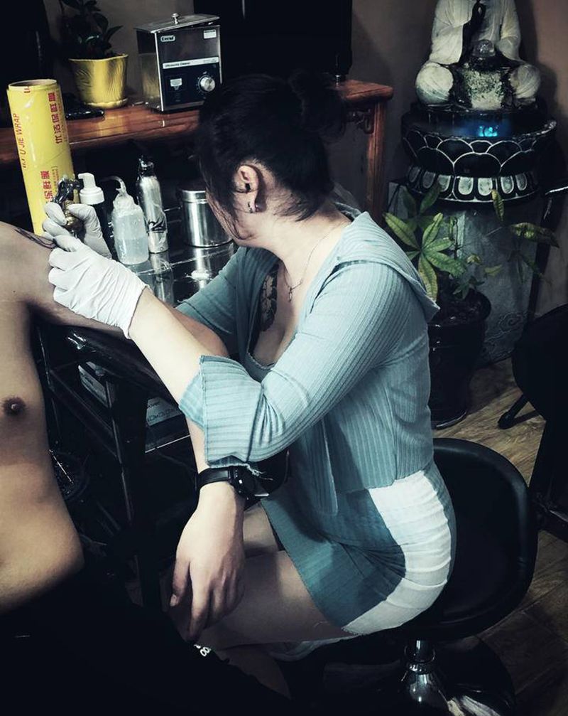 收针纹身图片_老传统纹身图案