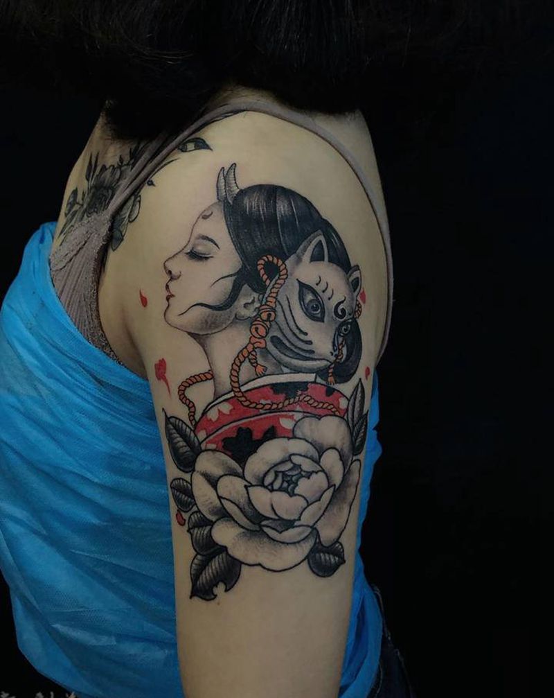 今日小作 艺妓 能剧扮相九尾狐纹身图片_老传统纹身图案