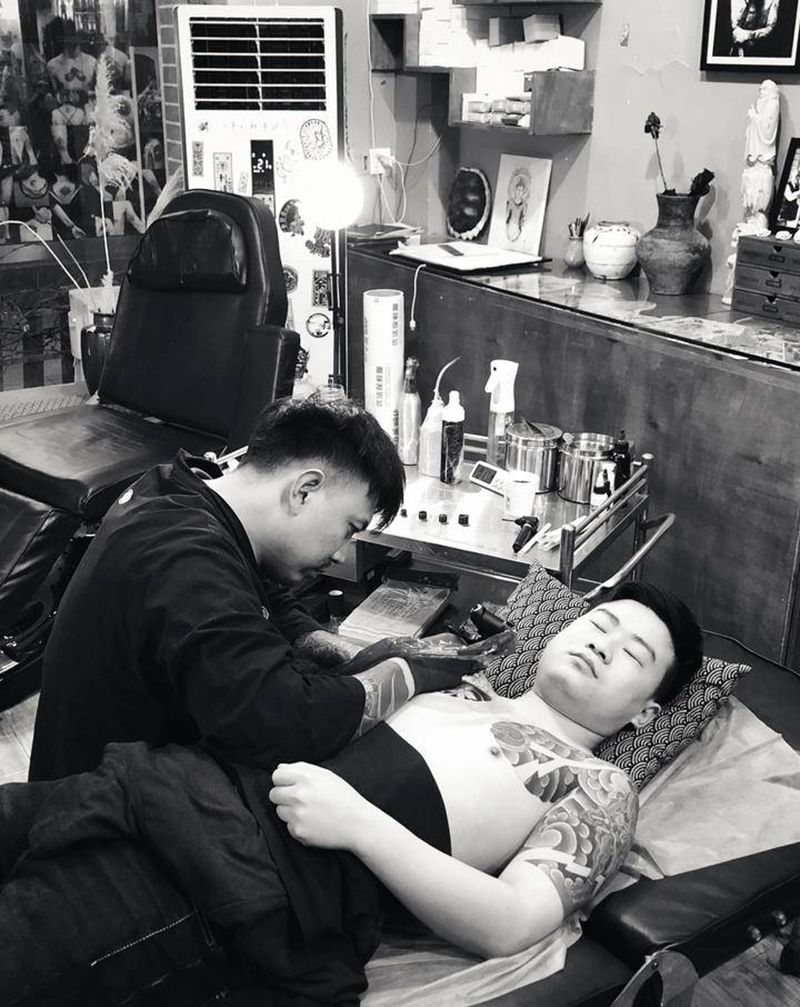 工事纹身图片_老传统纹身图案