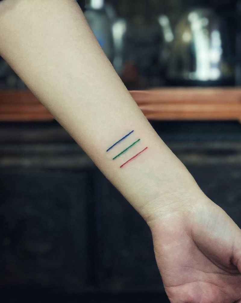 是乾卦 是三彩 还是覆盖疤痕～纹身图片_老传统纹身图案