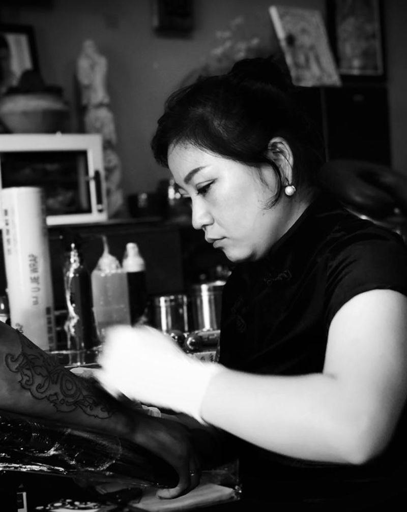 彫茜工作花絮～纹身图片_老传统纹身图案