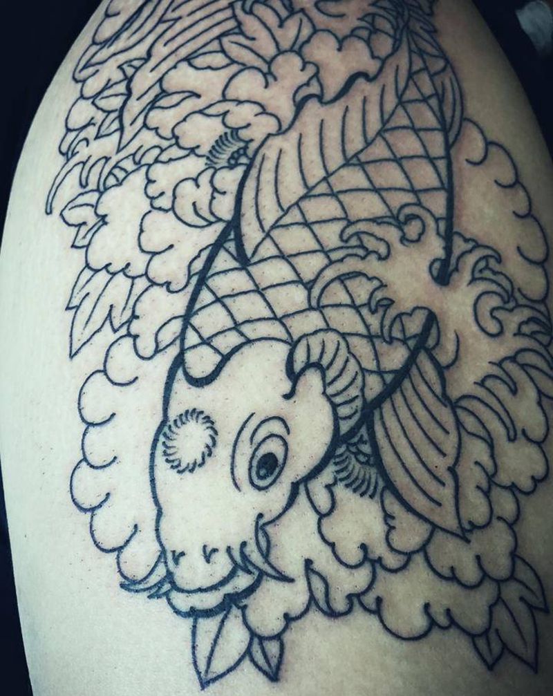 锦鲤初构～纹身图片_老传统纹身图案