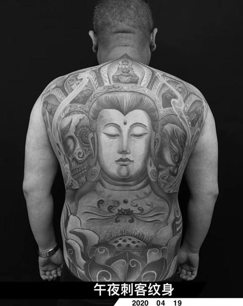 佛纹身图片_背部新传统纹身图案
