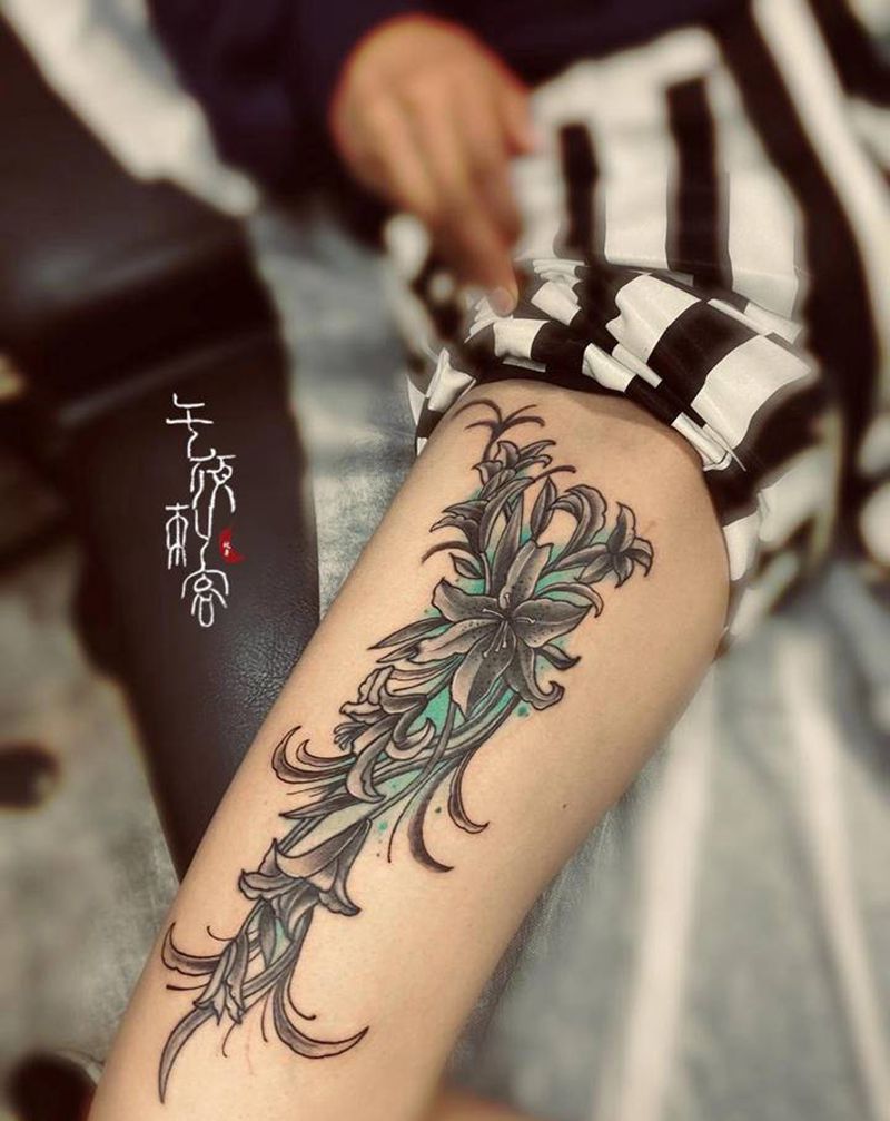 修改，百合纹身图片_腿部水彩纹身图案