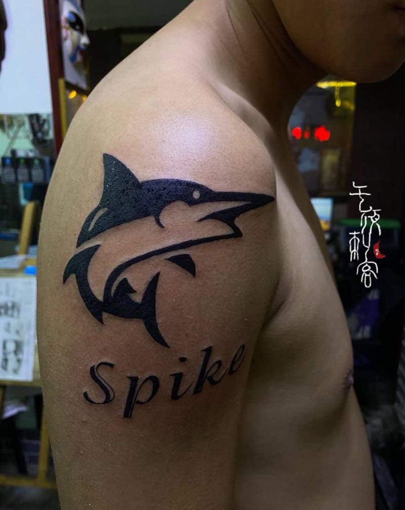 剑鱼纹身图片_手臂Old School图腾纹身图案