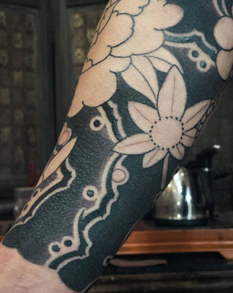 这厮酣酣大睡 完全没把我的针针纹身图片_老传统纹身图案