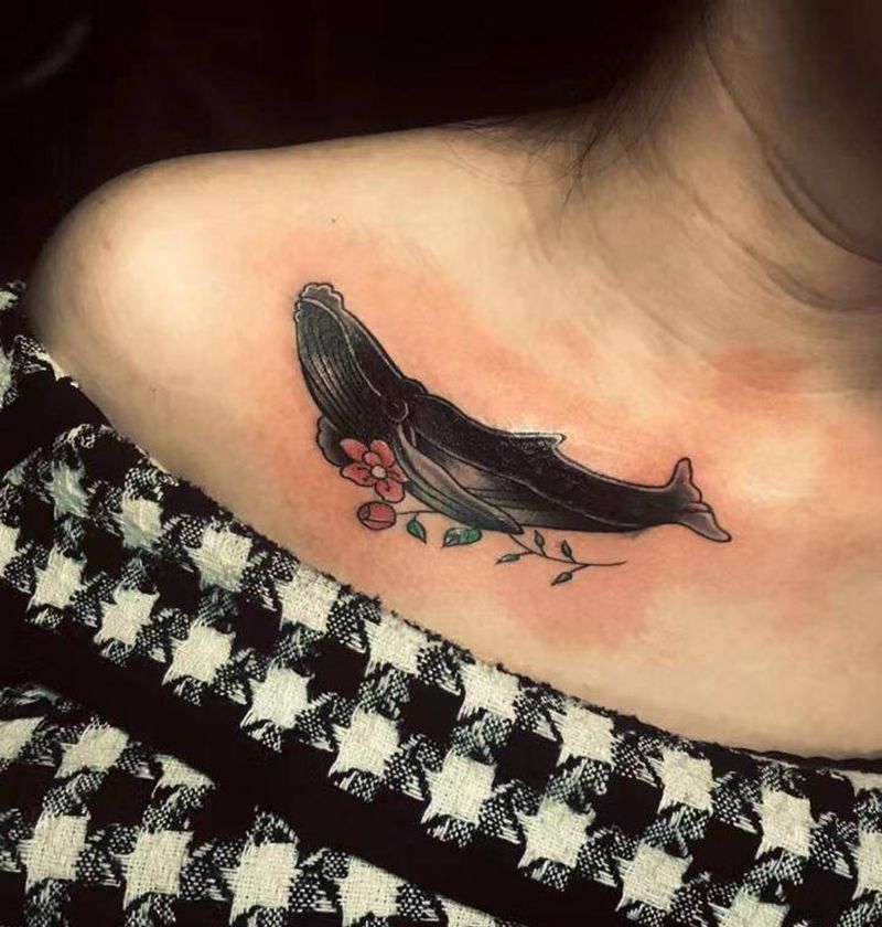 鲸鱼纹身纹身图片_胸部纹身图案