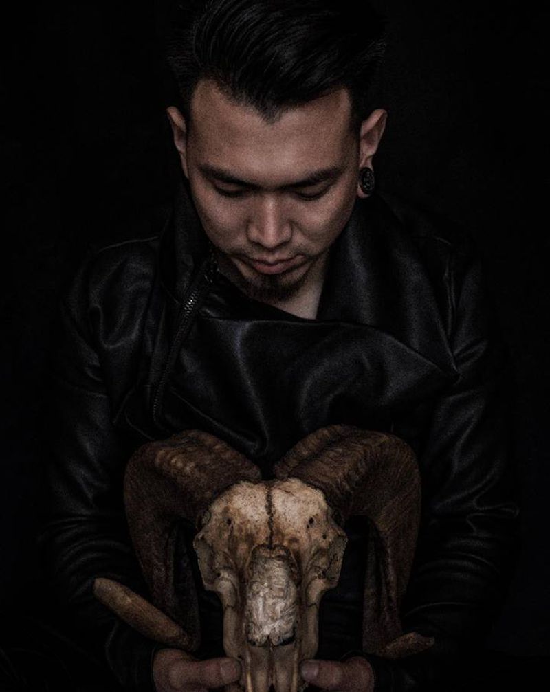 你把时间精力花在无止境的不满足纹身图片_老传统纹身图案