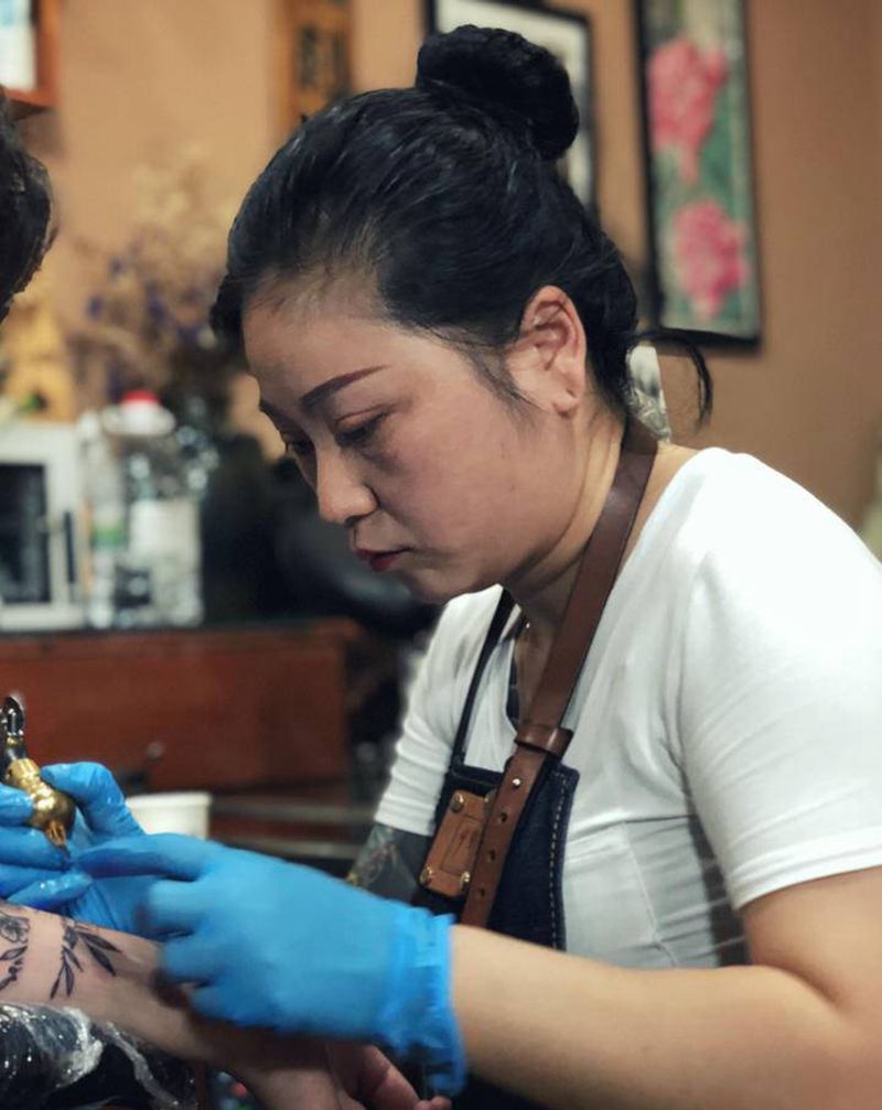 彫茜·小刺纹身图片_老传统纹身图案