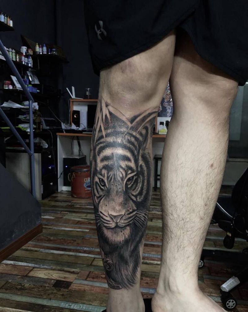 老虎，未完成纹身图片_腿部欧美写实纹身图案