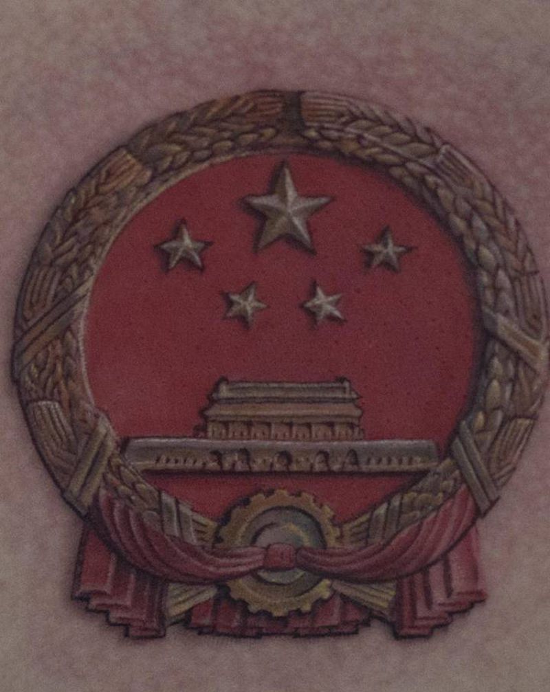 CHINA纹身图片_胸部欧美写实图腾纹身图案