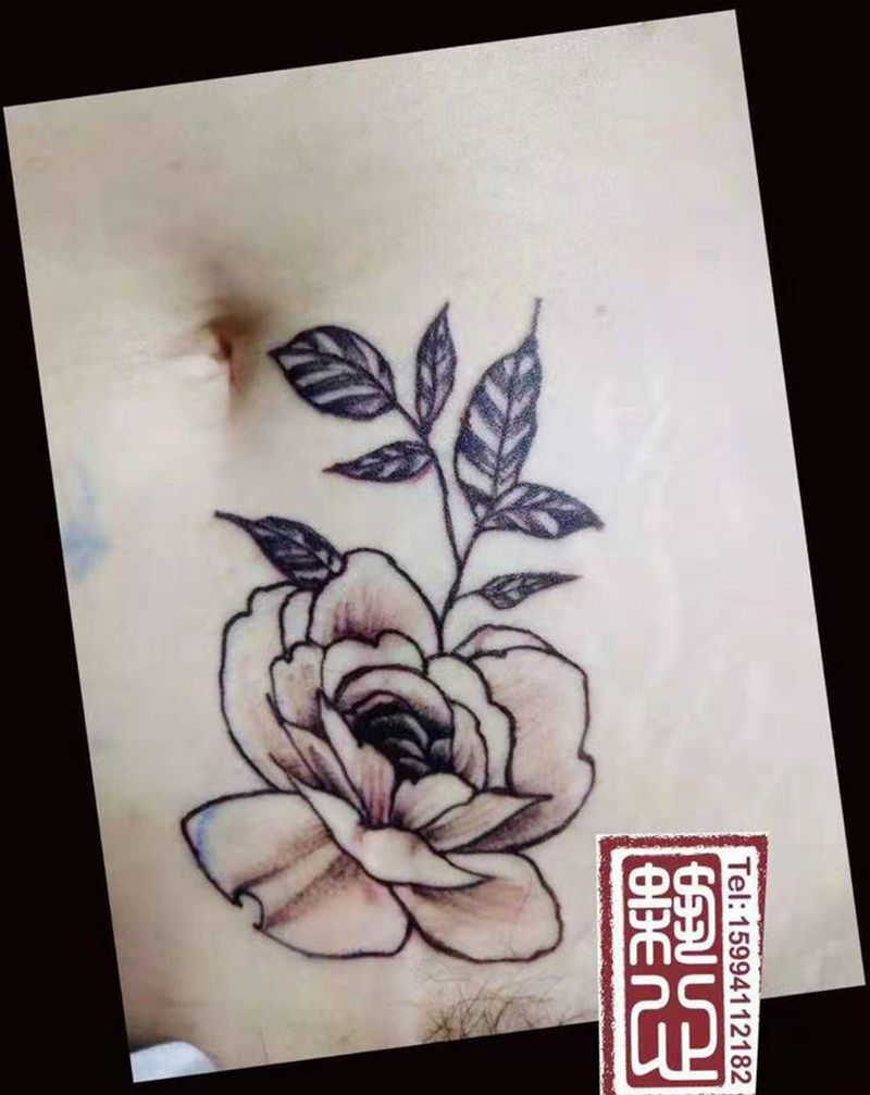 刀疤遮盖纹身图片_腹部新传统欧美写实纹身图案