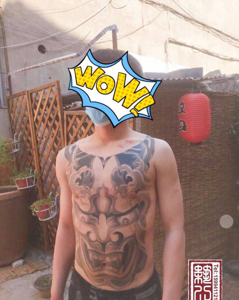 般若纹身图片_腹部老传统纹身图案