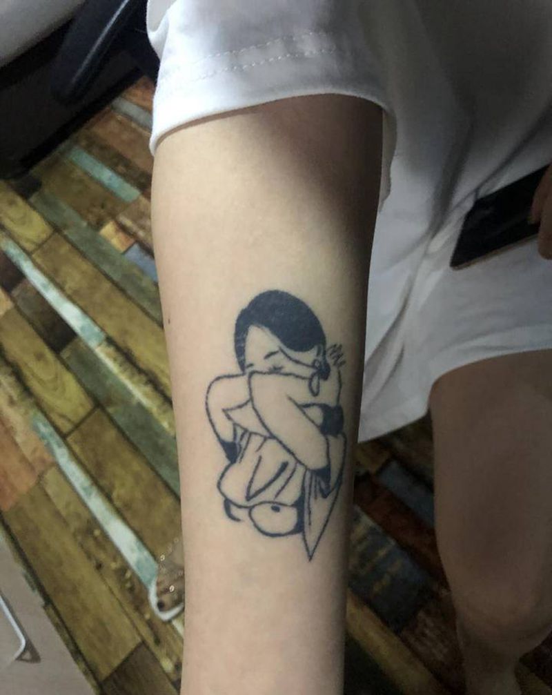 遮盖纹身图片_手臂Old School纹身图案