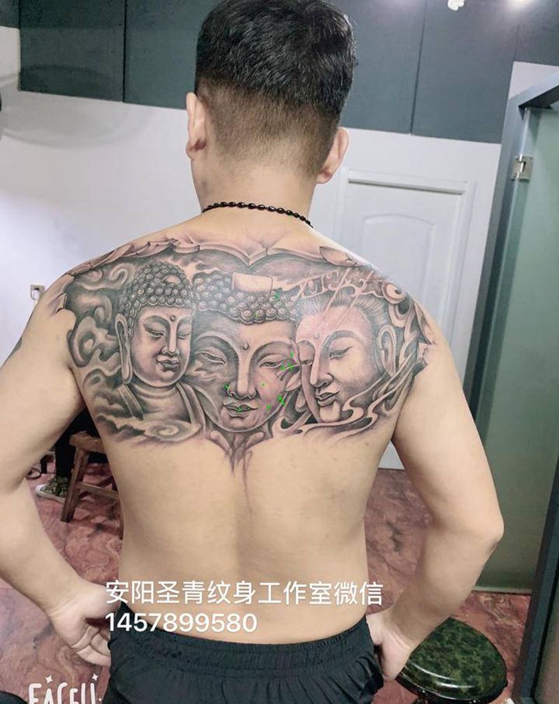 后背完成纹身图片_背部纹身图案