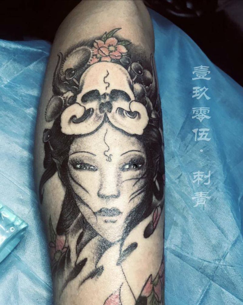 艺妓纹身图片_腿部新传统纹身图案