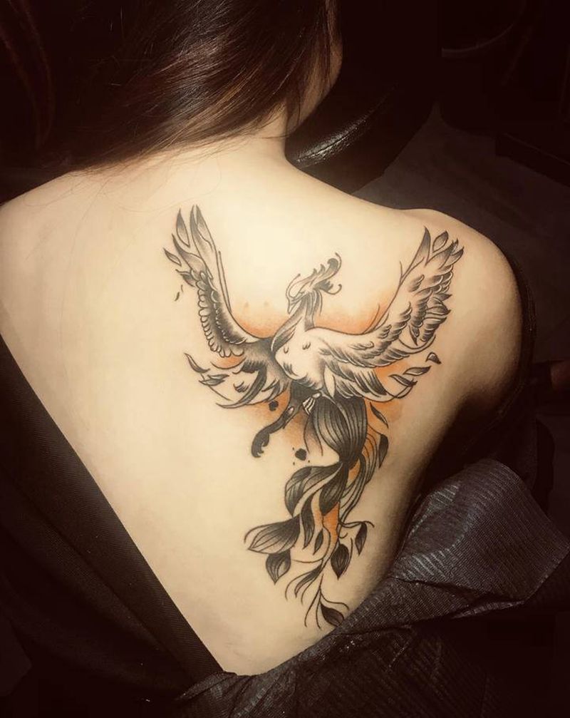 凤凰涅槃纹身图片_肩部背部纹身图案