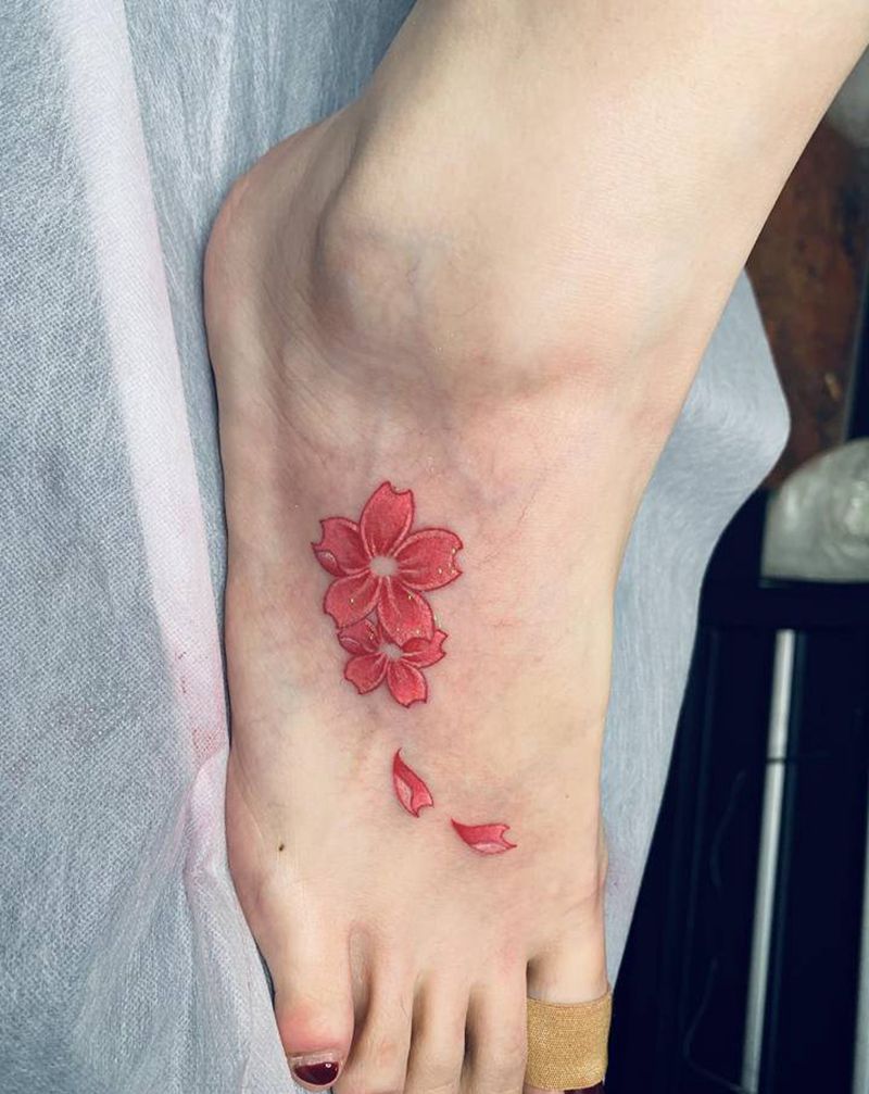 花纹身图片_腿部纹身图案