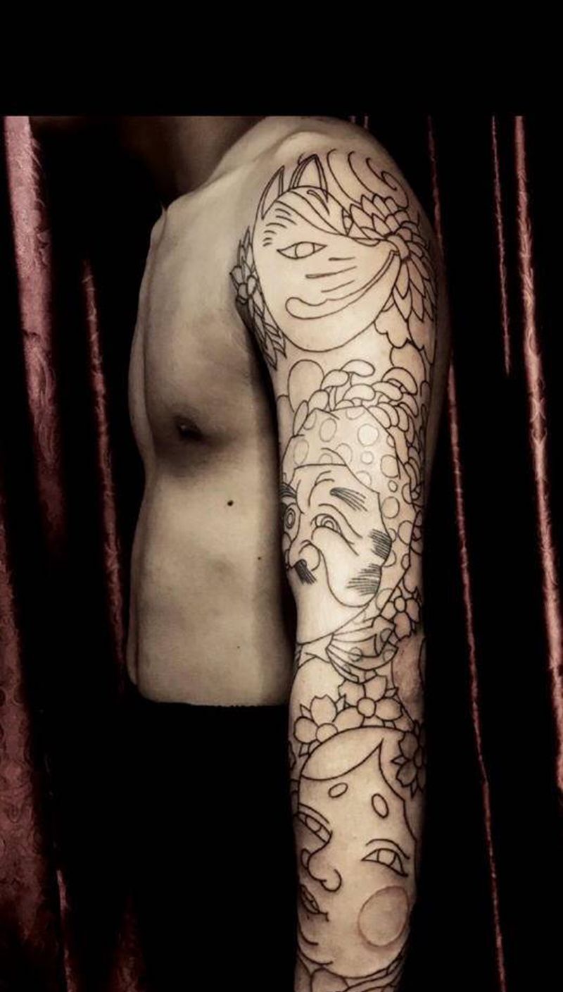 花臂线条纹身图片_手臂老传统纹身图案