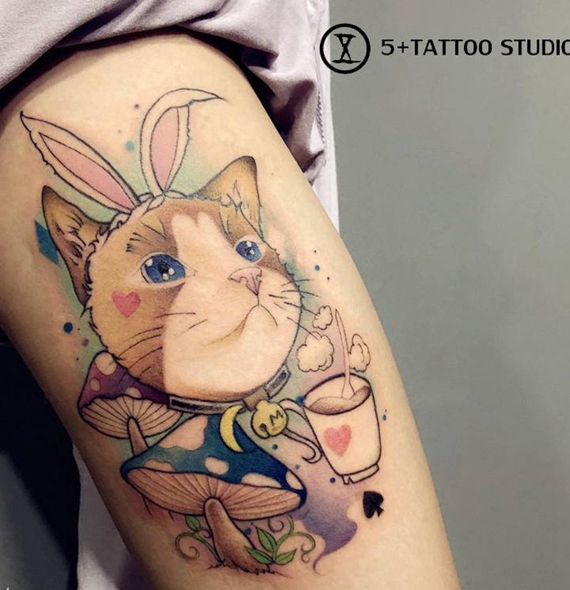 兔猫菇纹身图片_腿部点刺New School纹身图案